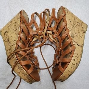 Well worn used worn out summer wedges SPLASH